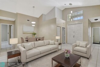 6455 NW 78th Dr in Parkland, FL - Building Photo - Building Photo