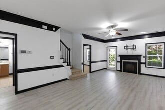 5006 Waterloo Ave in Fayetteville, NC - Foto de edificio - Building Photo