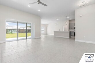 34 Burnell Dr in Palm Coast, FL - Building Photo - Building Photo