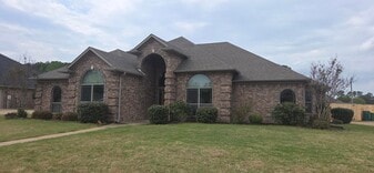 3606 Sylvia Dr in Texarkana, TX - Building Photo