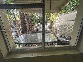 1628 Polk St in Hollywood, FL - Building Photo - Building Photo