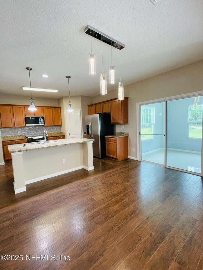 3705 Old Hickory Ln in Orange Park, FL - Building Photo - Building Photo