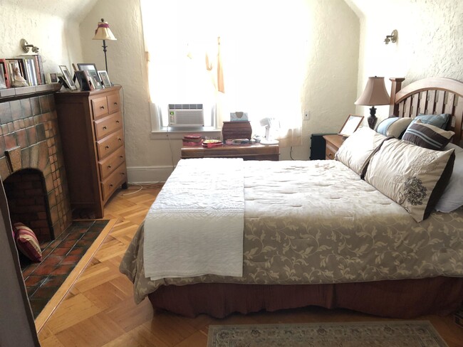 property at 19 Cooper Pl