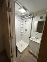 2500 W Fond du Lac Ave in Milwaukee, WI - Building Photo - Building Photo