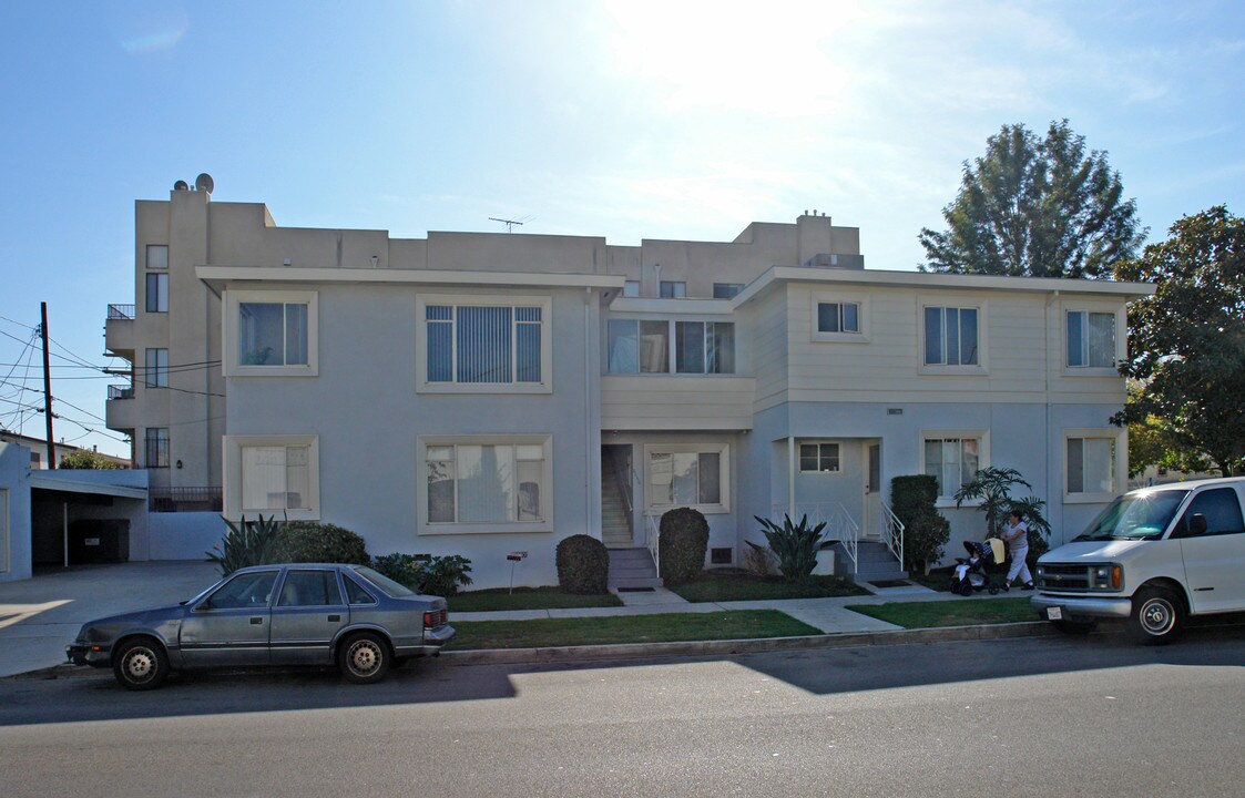 1502 S Bedford St in Los Angeles, CA - Building Photo