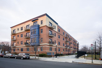 Lincoln Park Terrace in Washington, DC - Building Photo - Building Photo