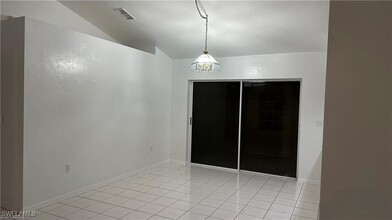 701 Arianne Ct in Lehigh Acres, FL - Building Photo - Building Photo