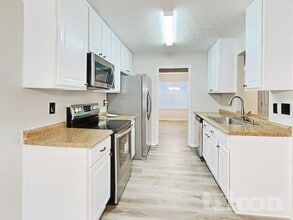 132 Diamond Ct in Carrollton, GA - Foto de edificio - Building Photo