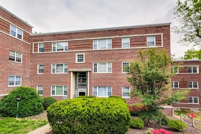 property at 1303 N Ode St