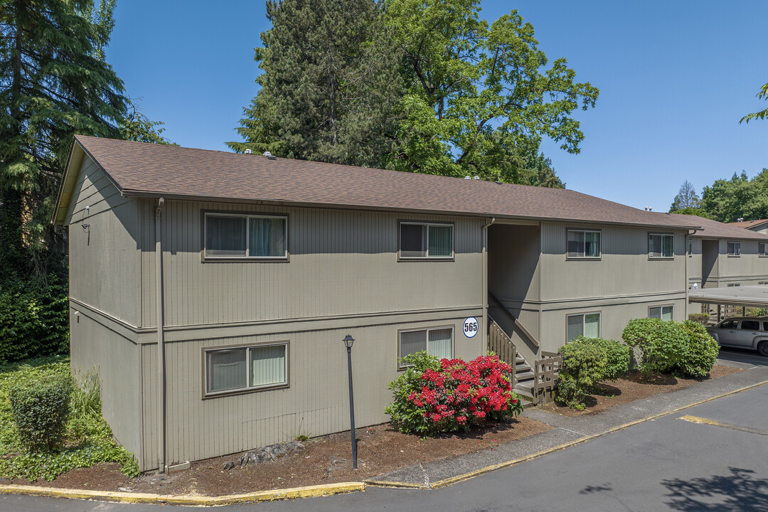 The Woodlands Apartments in Eugene, OR - Foto de edificio