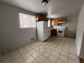 440 Brierly Ln in West Mifflin, PA - Building Photo - Building Photo
