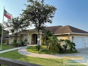 215 Henderson Rd in Los Fresnos, TX - Building Photo - Building Photo
