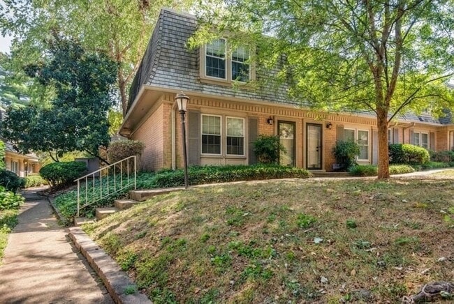 property at 3000 Hillsboro Pike