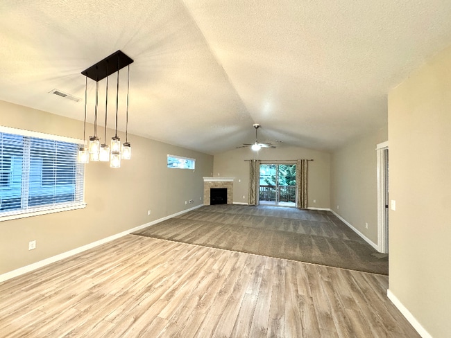 5021 NE 29th Ave in Vancouver, WA - Foto de edificio - Building Photo