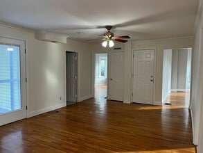 27 Pleasant St in Middleton, MA - Building Photo - Building Photo