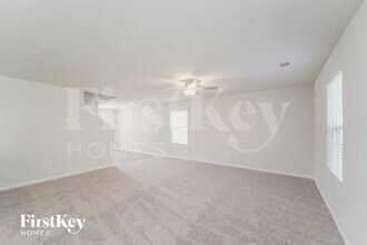 8421 Deerwood Rd in Charlotte, NC - Building Photo - Building Photo