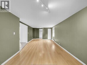 758 Pierre Ave in Windsor, ON - Building Photo - Building Photo