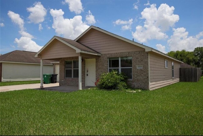 property at 11827 Cape Hyannis Dr