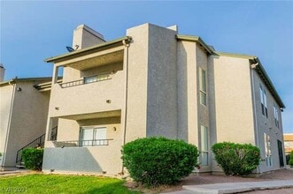 3749 Carlyle Dr in Las Vegas, NV - Building Photo - Building Photo