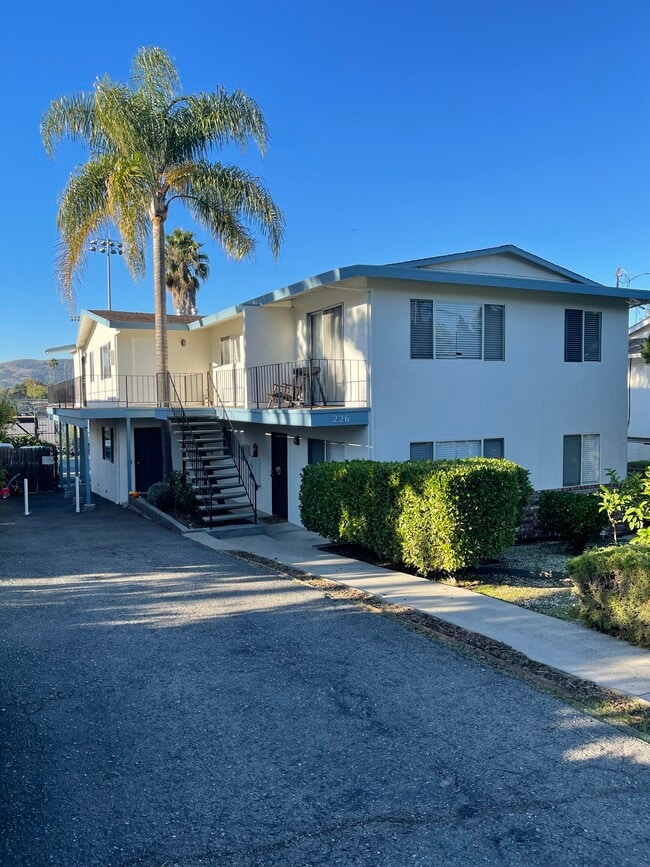 226 E J St, Unit #4 in Benicia, CA - Foto de edificio - Building Photo