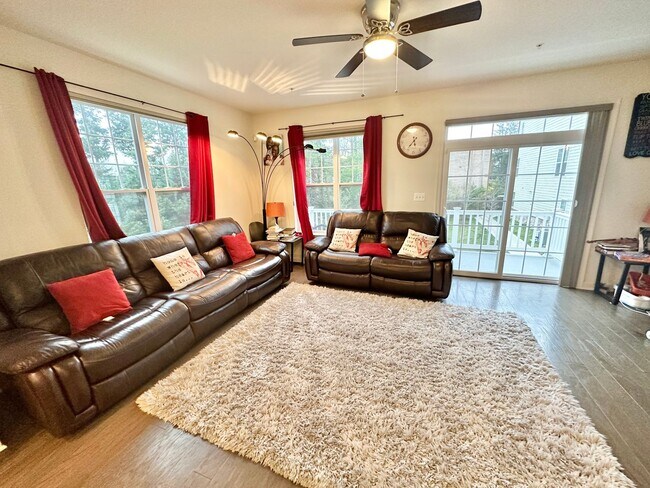 9914 Wood Edge Wy in Lanham, MD - Building Photo - Building Photo