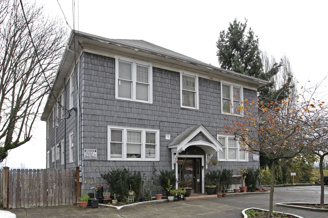 1544 14th Ave S in Seattle, WA - Building Photo