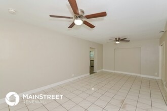 2300 23rd Ave W in Bradenton, FL - Building Photo - Building Photo