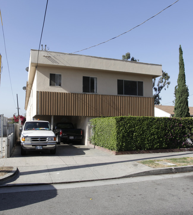 11720 Hamlin St in North Hollywood, CA - Foto de edificio - Building Photo