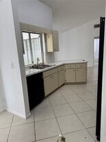 10630 NW 2nd Pl in Coral Springs, FL - Building Photo