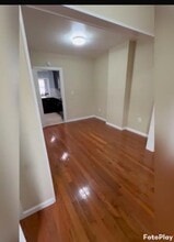1011 Flora St in Elizabeth, NJ - Building Photo - Building Photo