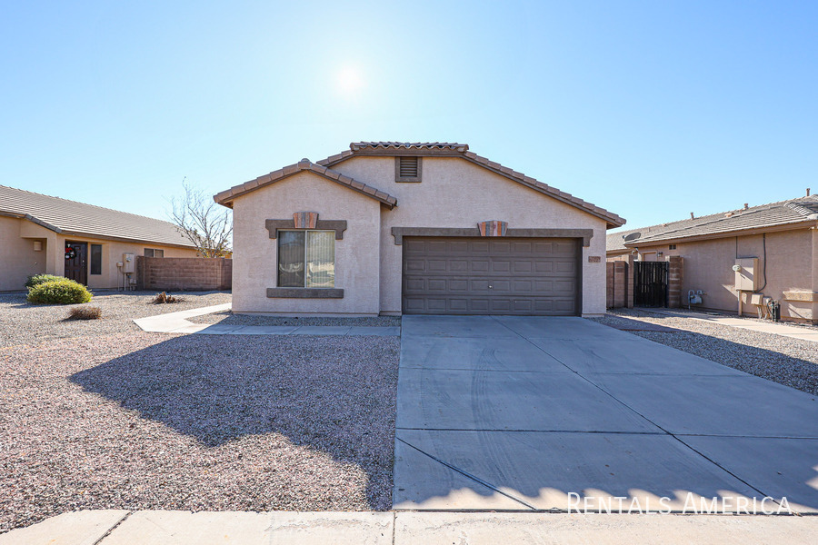 11029 E Wier Ave in Mesa, AZ - Building Photo