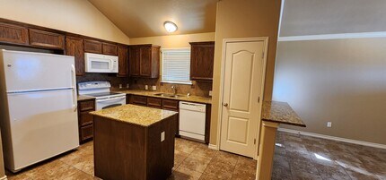 4502 Passion Flower Loop in Killeen, TX - Building Photo - Building Photo