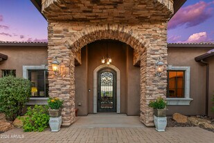 14317 E Lowden Ct in Scottsdale, AZ - Building Photo