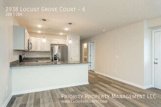 2938 Locust Grv Ct in Harrisonburg, VA - Foto de edificio - Building Photo