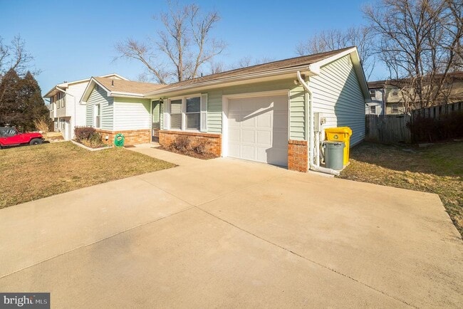 2090 Jason Ct in Crofton, MD - Building Photo - Building Photo