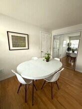 428 N Cuyler Ave, Unit # 2 in Oak Park, IL - Building Photo - Building Photo