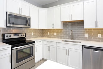695 SE Tallgrass in Waukee, IA - Foto de edificio - Interior Photo