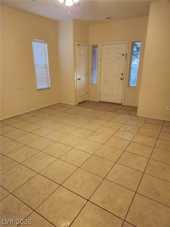 10409 Calypso Cave St in Las Vegas, NV - Building Photo - Building Photo