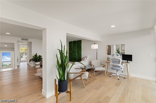 property at 3500 Gulf Shore Blvd N