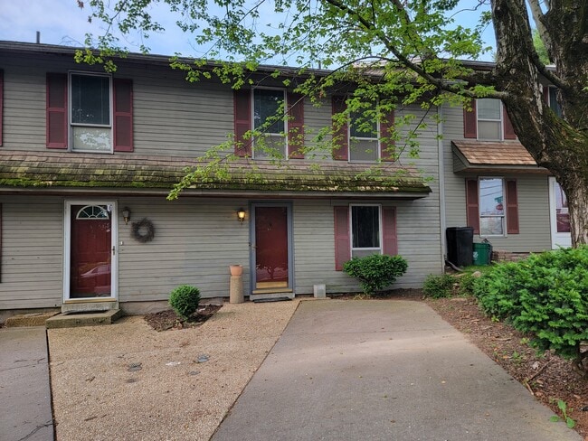 property at 541 Cloverbrook Dr