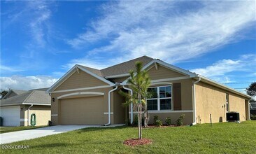 139 Empire Terrace in Sebastian, FL - Building Photo - Building Photo