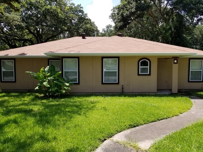 601 N Pruett St, Unit 601 N. Pruett (House) in Baytown, TX - Foto de edificio - Building Photo