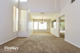 6046 Evening View St in North Las Vegas, NV - Foto de edificio - Building Photo