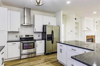 1306 Lakeside Dr in Southlake, TX - Building Photo - Building Photo