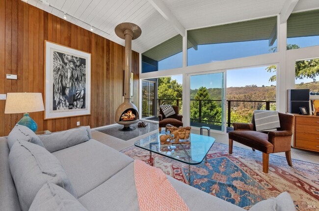 property at 453 Wellesley Ave