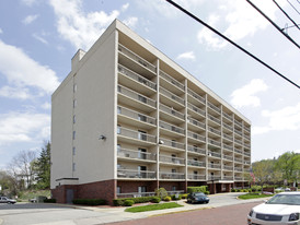 Crafton Plaza Apartments