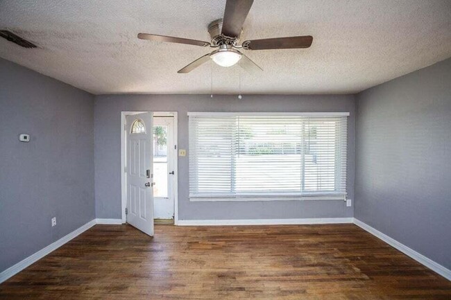2516 42nd St in Lubbock, TX - Building Photo - Building Photo