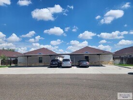 1301 W Garfield Ave, Unit 7859-200 in Alton, TX - Building Photo