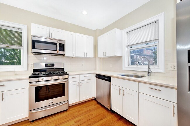 9 Winter Hill Rd in Medford, MA - Building Photo - Building Photo