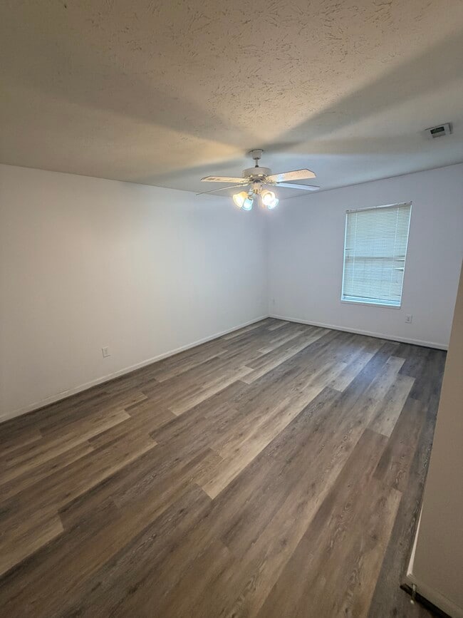 4761 Kelvington Dr in Indianapolis, IN - Building Photo - Building Photo